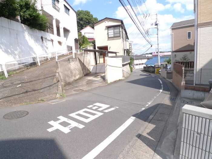 サンヒルズの物件外観写真