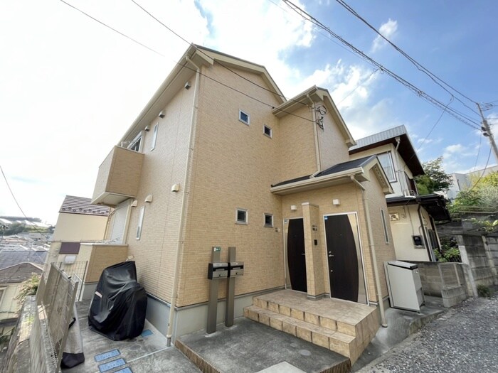 T′s ambitious　ミナミの物件外観写真