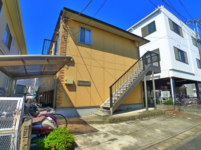 ウェルヴィラの物件外観写真