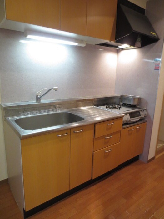 ラウンドタワ－オペリアの物件内観写真