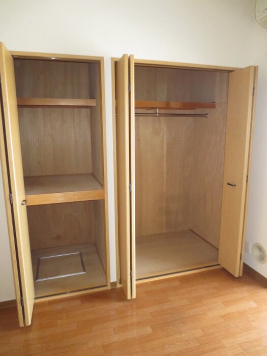 ラウンドタワ－オペリアの物件内観写真