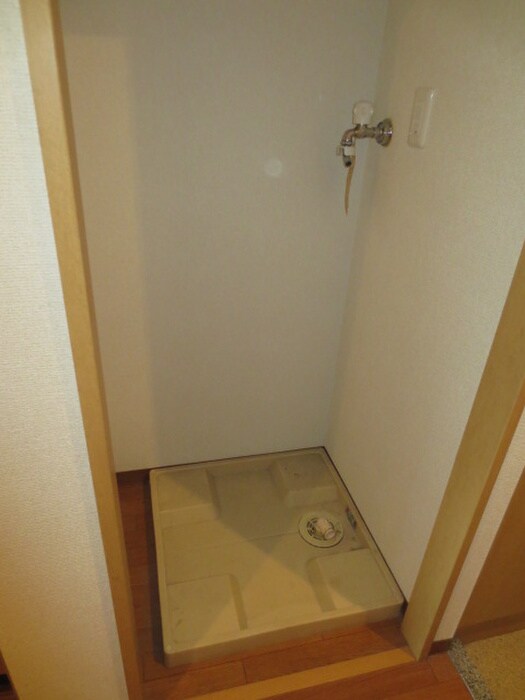 ラウンドタワ－オペリアの物件内観写真