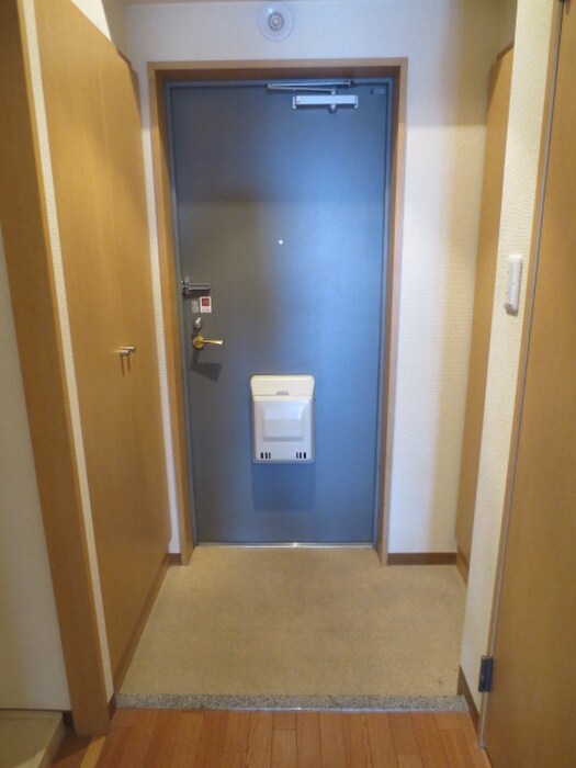 ラウンドタワ－オペリアの物件内観写真