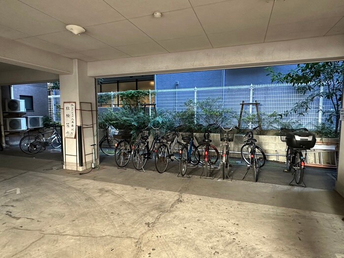 グランドール相模の物件外観写真