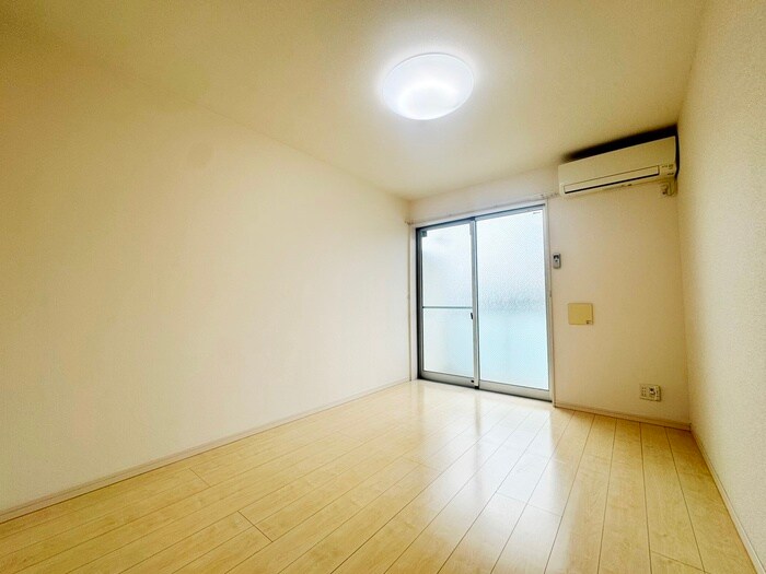 リブリ・Tsurugamineの物件内観写真