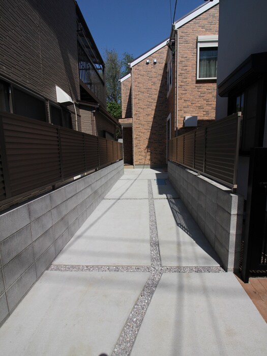 タリム　ハウスの物件外観写真