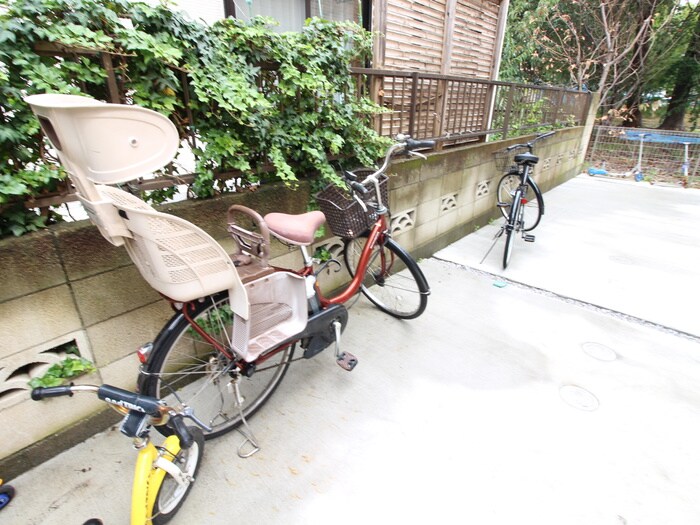 タリム　ハウスの物件外観写真