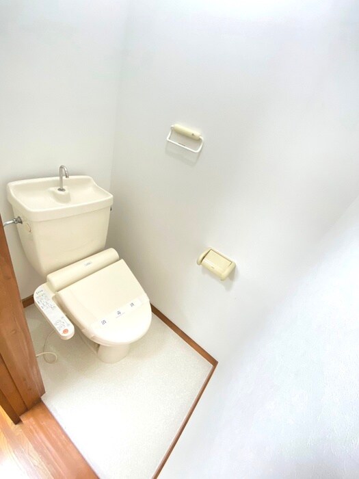 シャルルカツマタＢ棟の物件内観写真