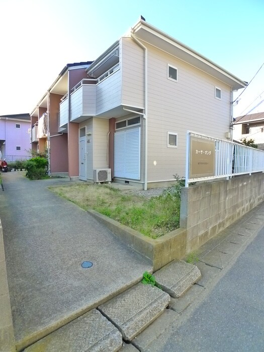 カーサ・オンダの物件外観写真