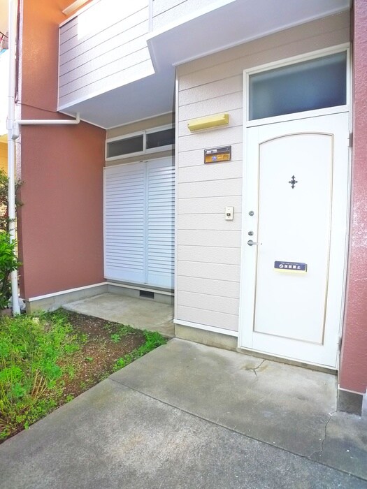 カーサ・オンダの物件外観写真