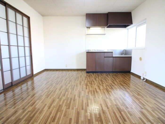 ベルトリーＡの物件内観写真