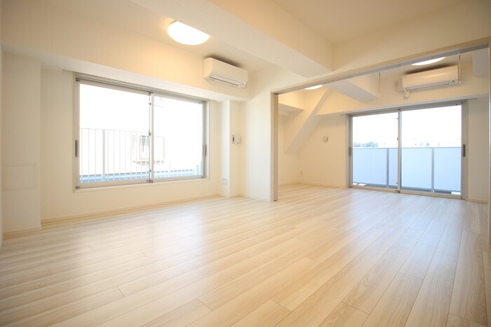 プレール・ドゥーク新宿WESTの物件内観写真