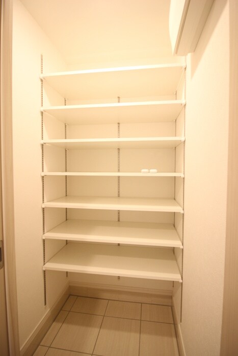 プレール・ドゥーク新宿WESTの物件内観写真