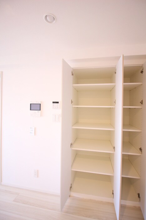 プレール・ドゥーク新宿WESTの物件内観写真