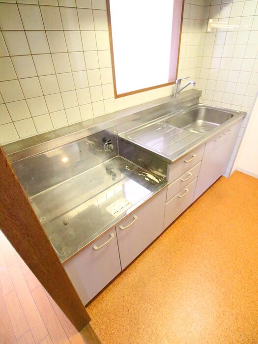 サザントゥリーⅡの物件内観写真