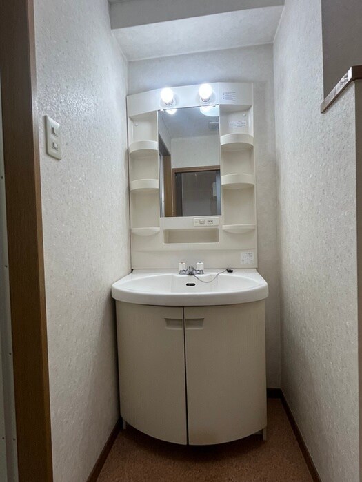 ロイヤルパーク日進の物件内観写真