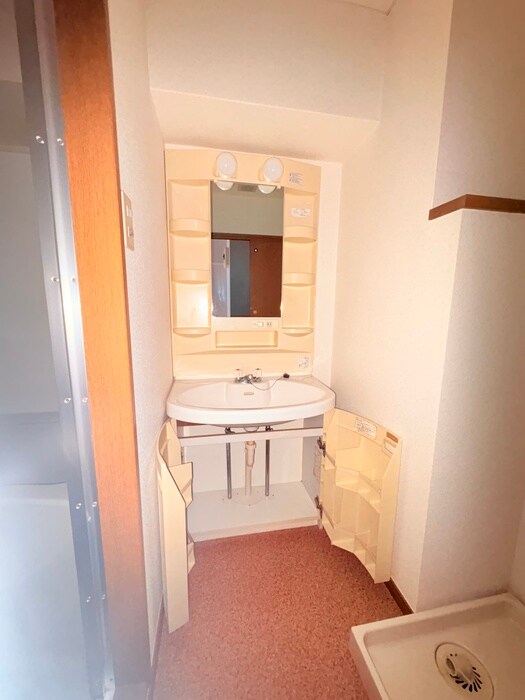 ロイヤルパーク日進の物件内観写真