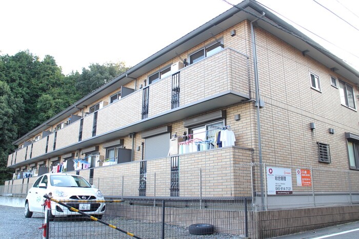 フロ－ラの物件外観写真