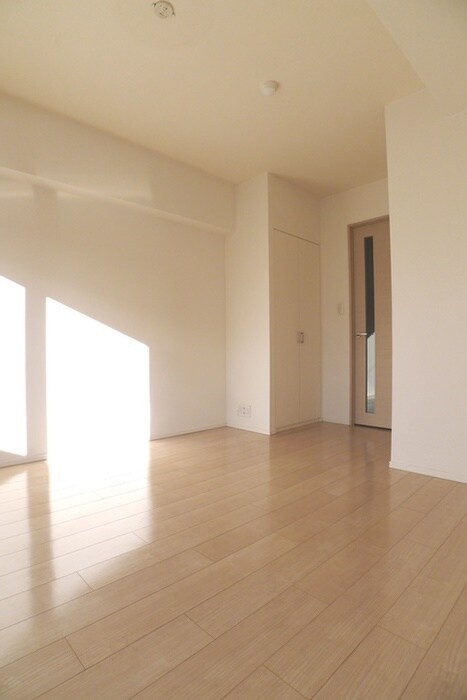 プライムアーバン西武柳沢の物件内観写真