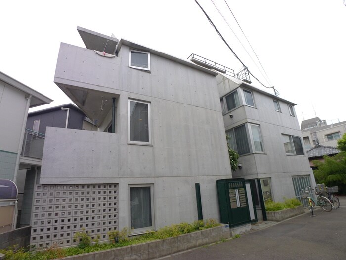 ＭＡＮＡ　ＡＰＡＲＴＭＥＮＴ　の物件外観写真