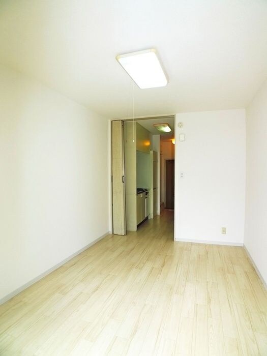 ラフィ－ヌ松ヶ丘の物件内観写真