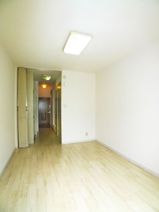 ラフィ－ヌ松ヶ丘の物件内観写真