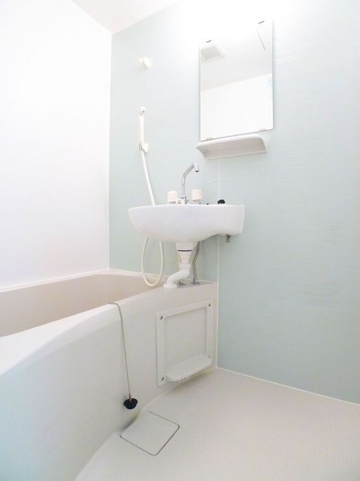 ラフィ－ヌ松ヶ丘の物件内観写真