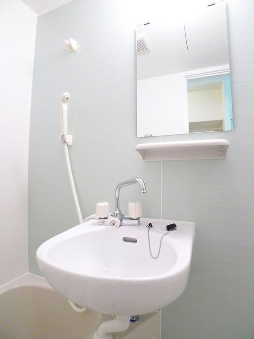 ラフィ－ヌ松ヶ丘の物件内観写真