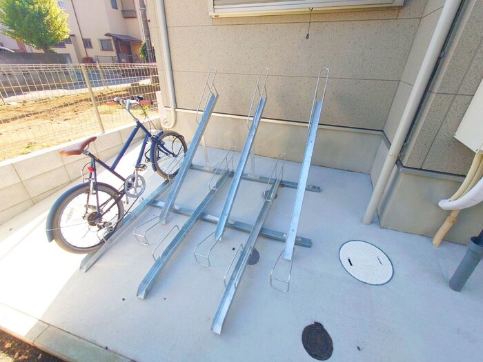 クレスト東村山の物件外観写真