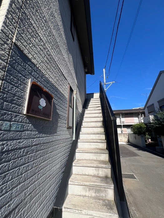 ＰＯＴＴＥＲＹ ＨＯＵＳＥの物件外観写真