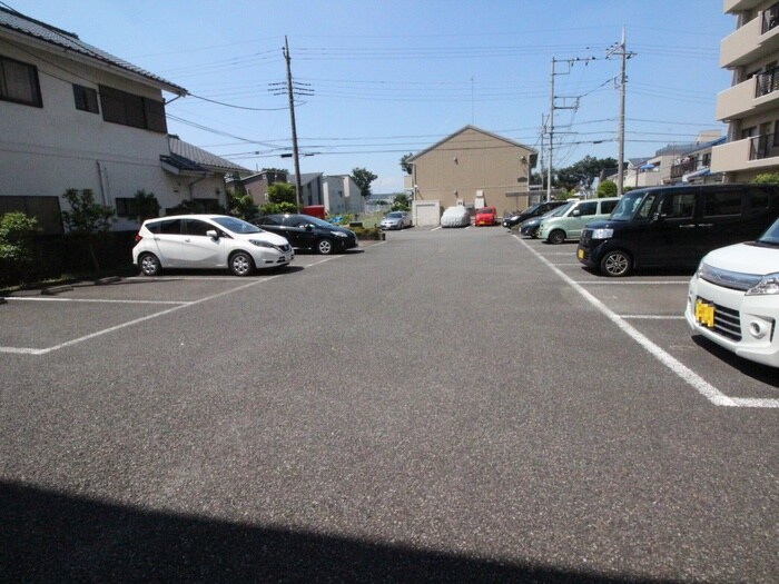 グランドパレスの物件外観写真