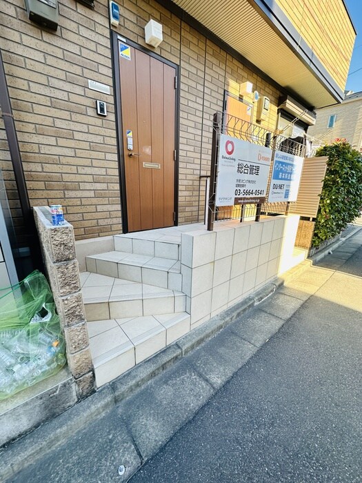 ピヴォワーヌの物件外観写真