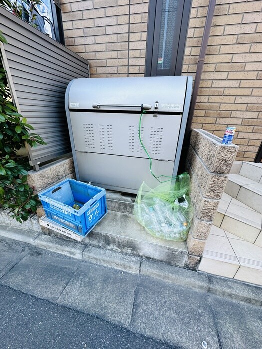 ピヴォワーヌの物件外観写真