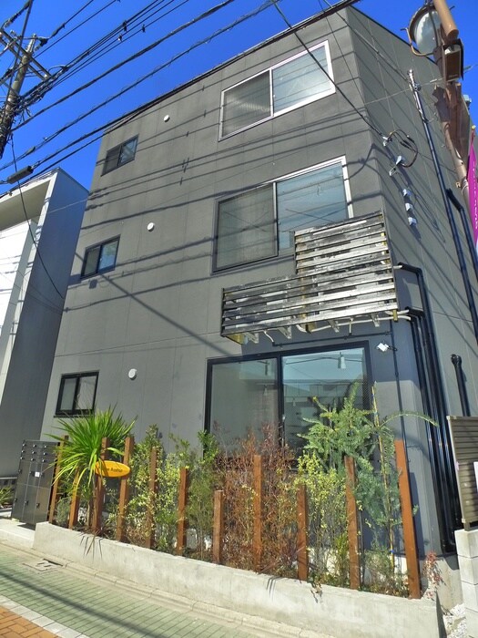 Maison Austerの物件外観写真