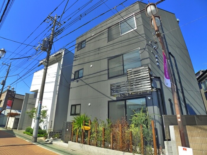 Maison Austerの物件外観写真