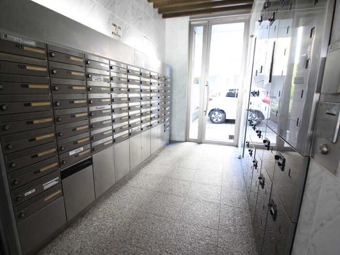 ア－ルレジデンスの物件外観写真