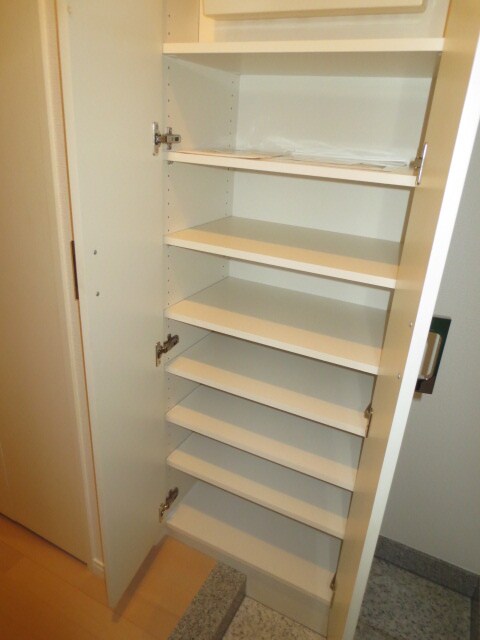 プライムアーバン豊洲の物件内観写真