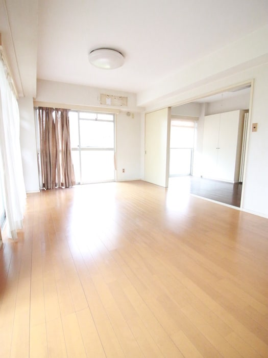 ブラザ－ビル(401)の物件内観写真