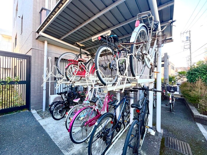 レジデンス竹の塚の物件外観写真