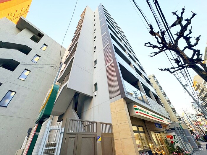 レジディア三軒茶屋Ⅲの物件外観写真