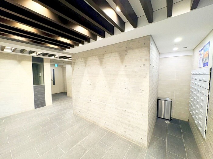 レジディア三軒茶屋Ⅲの物件外観写真