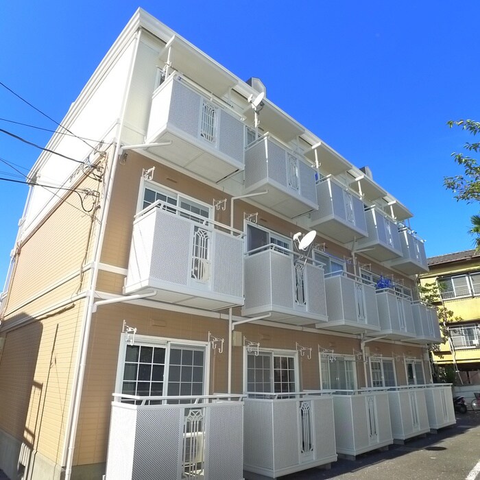 サイジョウビルの物件外観写真