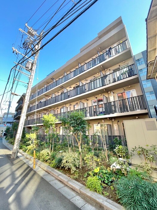 ラ・ファヴォールの物件外観写真