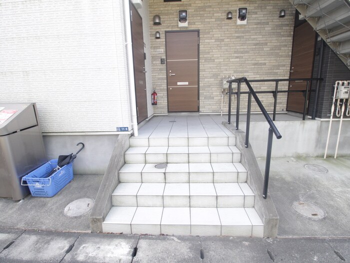 アザーレ・クオン向ヶ丘遊園の物件外観写真