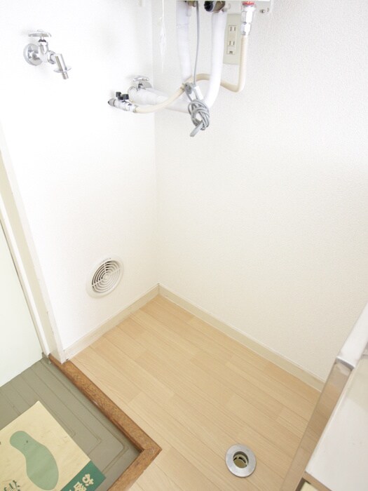 エステ－トピア吉川の物件内観写真