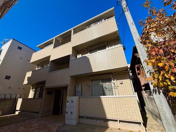 ラ・フルールの物件外観写真