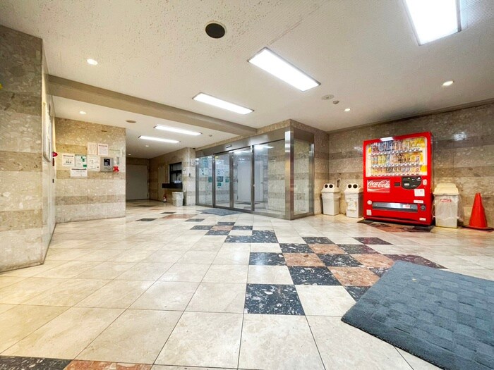 日神パレス磯子(331)の物件外観写真