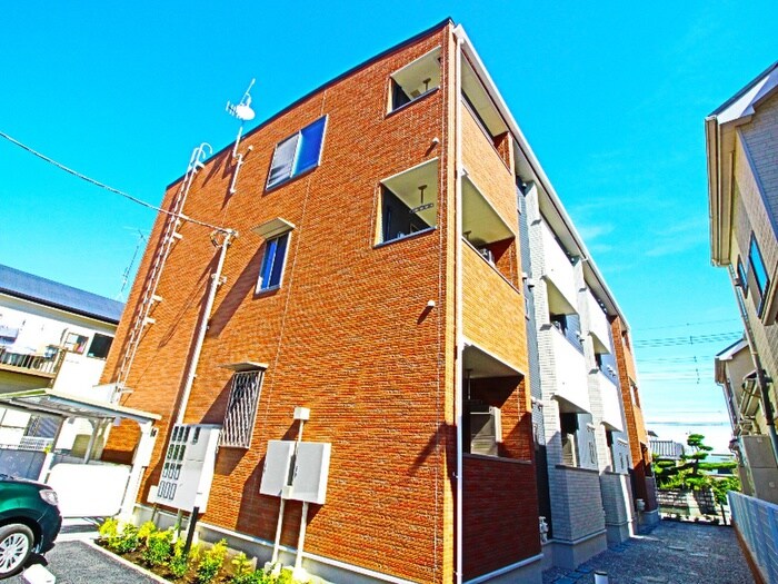 テラコッタⅢの物件外観写真