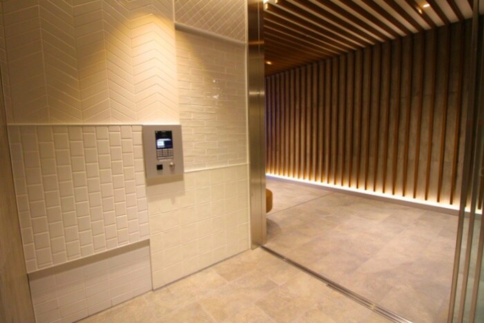 コンフォリア西荻窪の物件外観写真