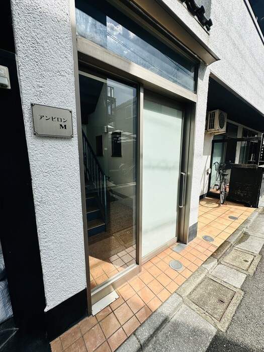 アンビロンＭの物件外観写真